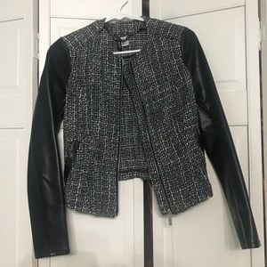 ⭐️ Like-New H&M Blazer ⭐️